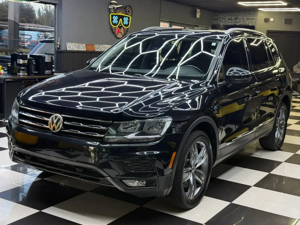 2020 Volkswagen Tiguan 2.0T SEL's photo