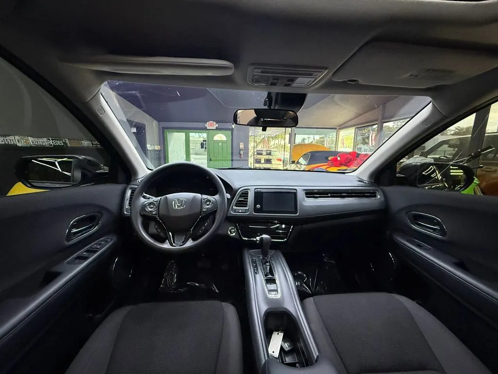 2021 Honda HR-V EX - Photo 16