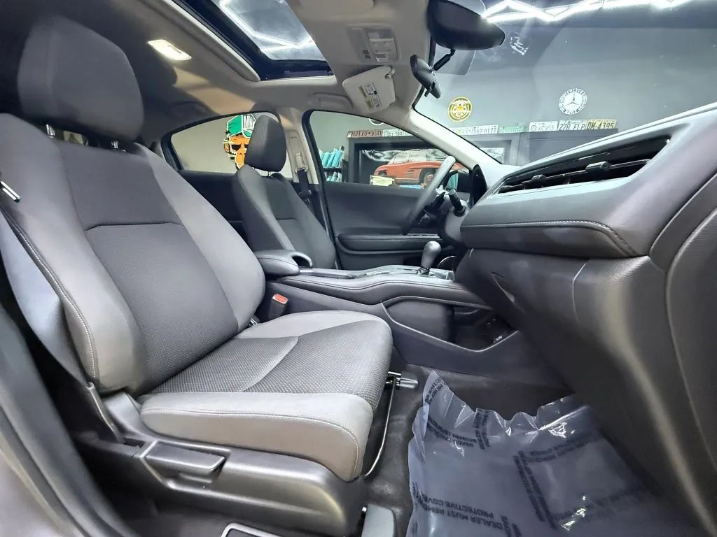 2021 Honda HR-V EX - Photo 42