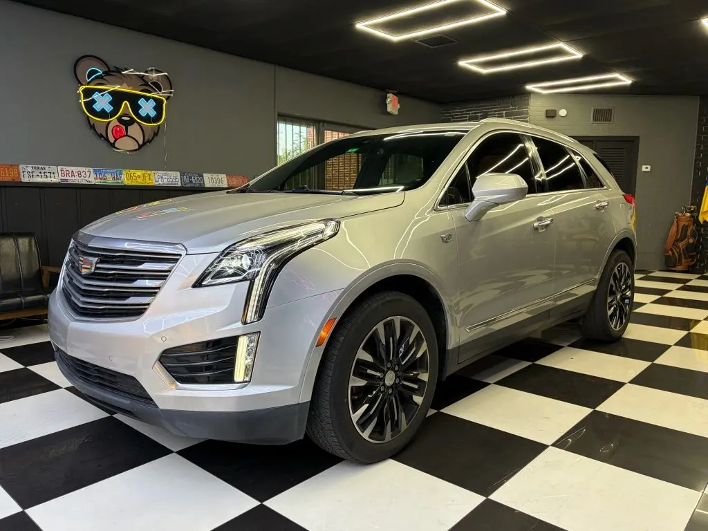 Silver 2018 Cadillac XT5 Premium Luxury Sport Utility 4D for sale in North Miami Beach, FL