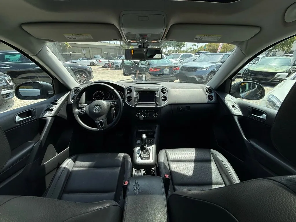 2016 Volkswagen Tiguan SE Sport photo 8