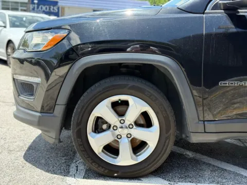 More photos of 2019 Jeep Compass Latitude Sport Utility 4D at Wanted Cars, FL