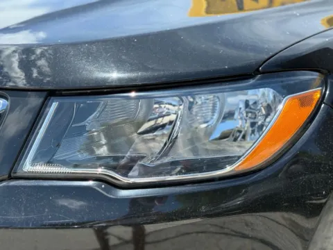 More photos of 2019 Jeep Compass Latitude Sport Utility 4D at Wanted Cars, FL