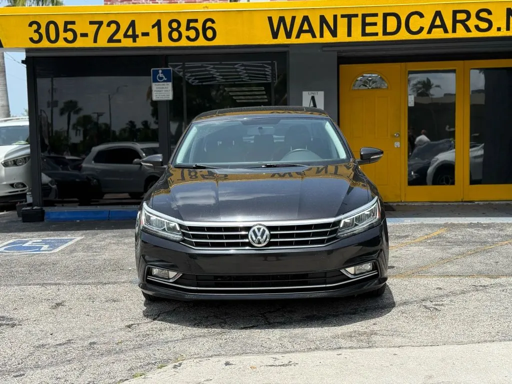 2018 Volkswagen Passat 2.0T photo 7