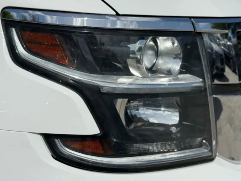 More photos of 2015 Chevrolet Suburban LT Sport Utility 4D at Wanted Cars, FL