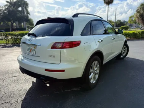 More photos of 2006 INFINITI FX 35 Sport Utility 4D at Wanted Cars, FL