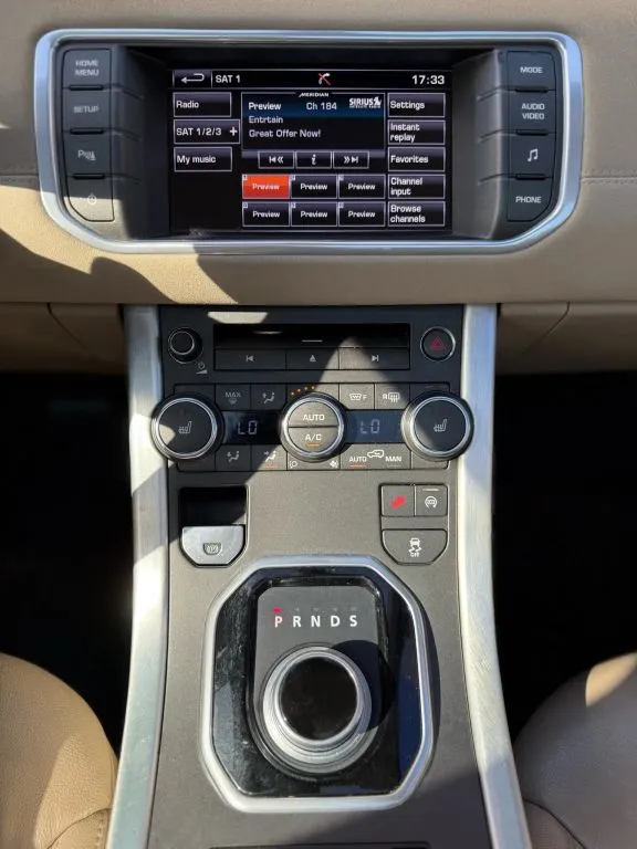 2014 Land Rover Range Rover Evoque Pure Plus photo 5