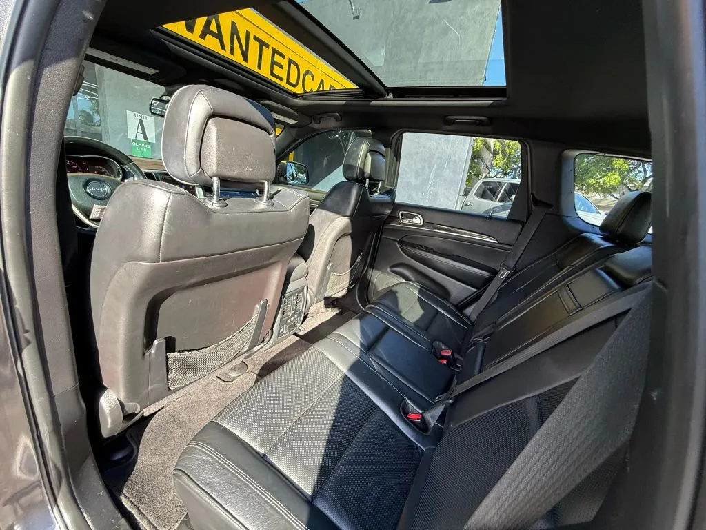 2015 Jeep Grand Cherokee Overland Sport photo 2