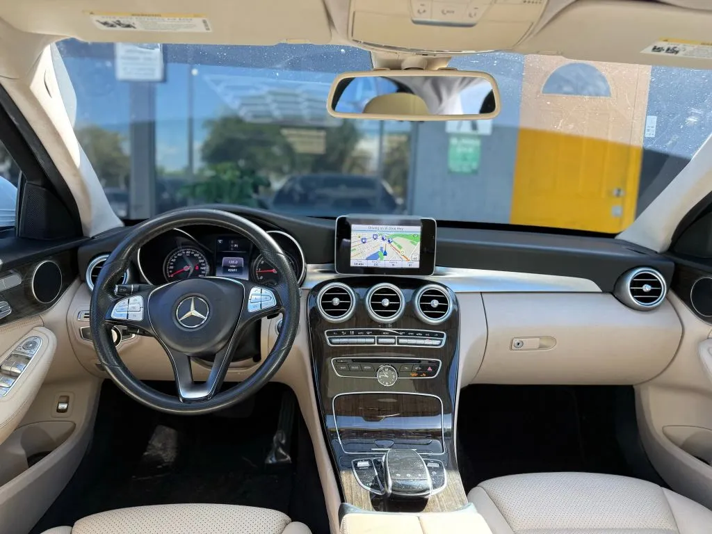 2016 Mercedes Benz C 300 Sedan photo 12