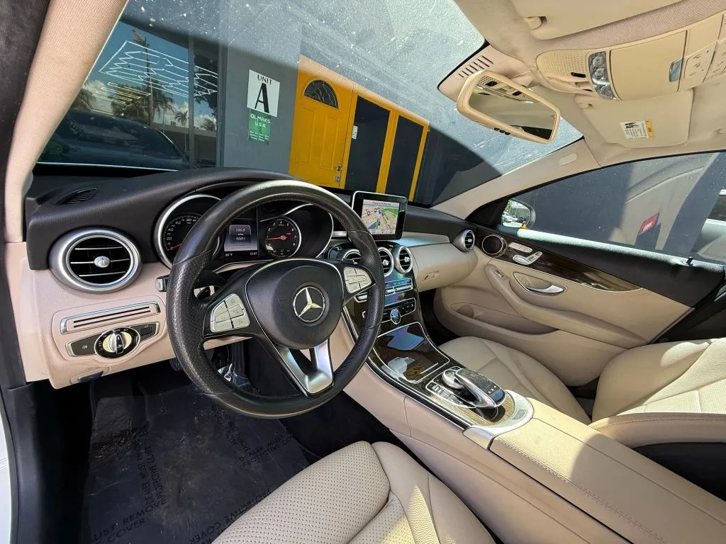 2016 Mercedes Benz C 300 Sedan photo 13