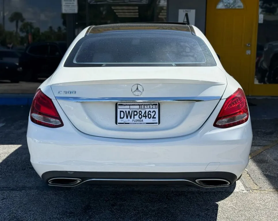 2016 Mercedes Benz C 300 Sedan photo 8