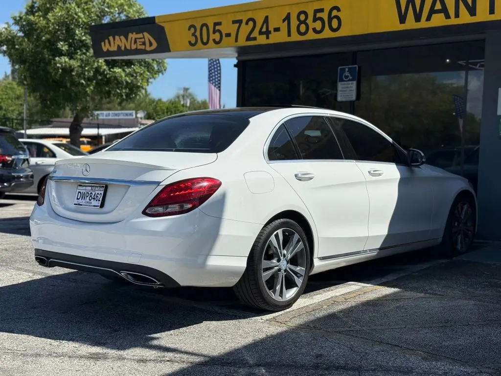 2016 Mercedes Benz C 300 Sedan photo 22
