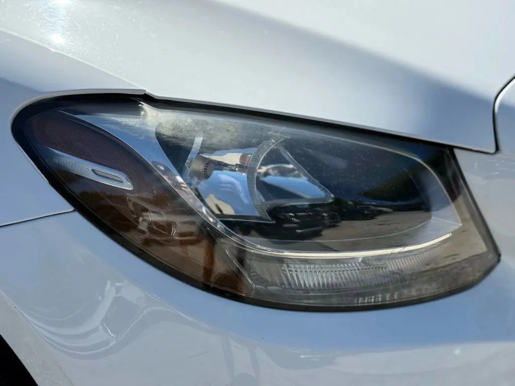 2016 Mercedes Benz C 300 Sedan photo 2