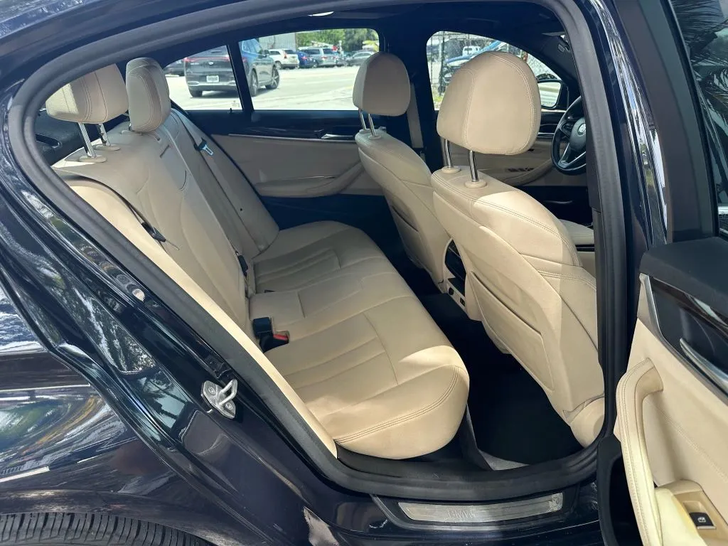 2020 Bmw 530e Sedan photo 21