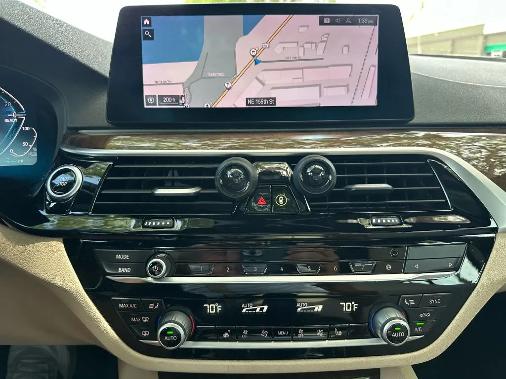 2020 Bmw 530e Sedan photo 17