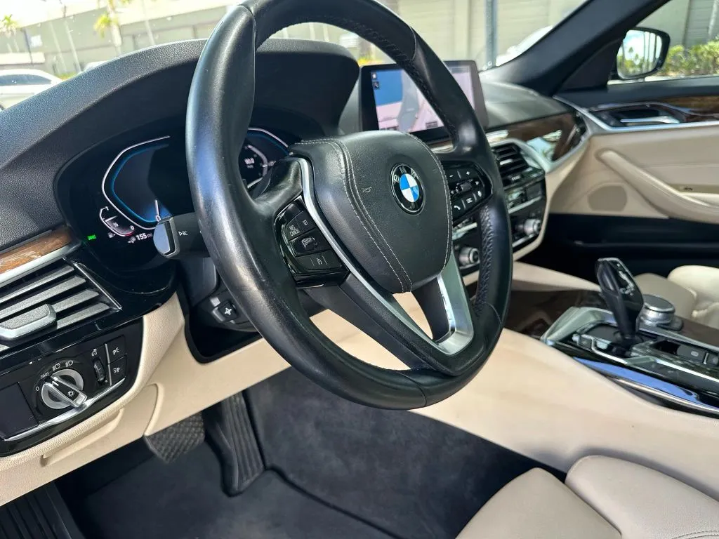 2020 Bmw 530e Sedan photo 7