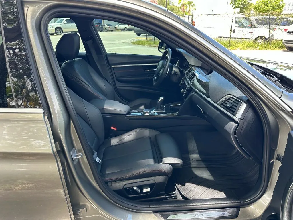 2018 Bmw 330i xDrive Sedan photo 14
