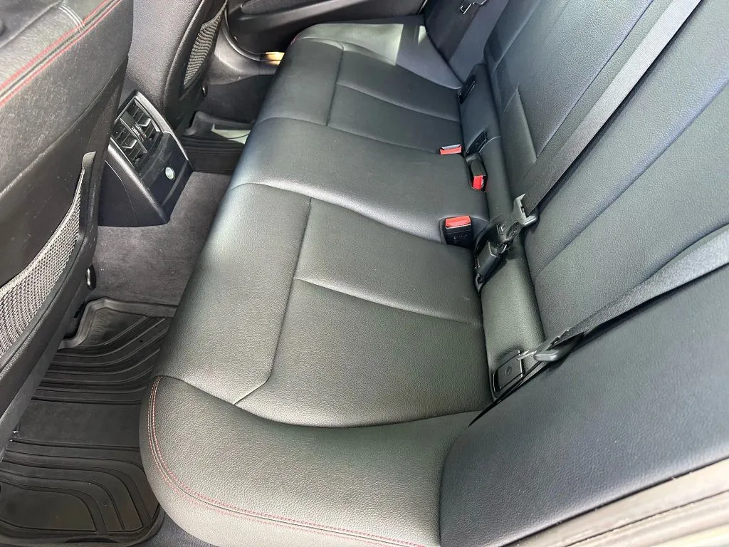 2018 Bmw 330i xDrive Sedan photo 3
