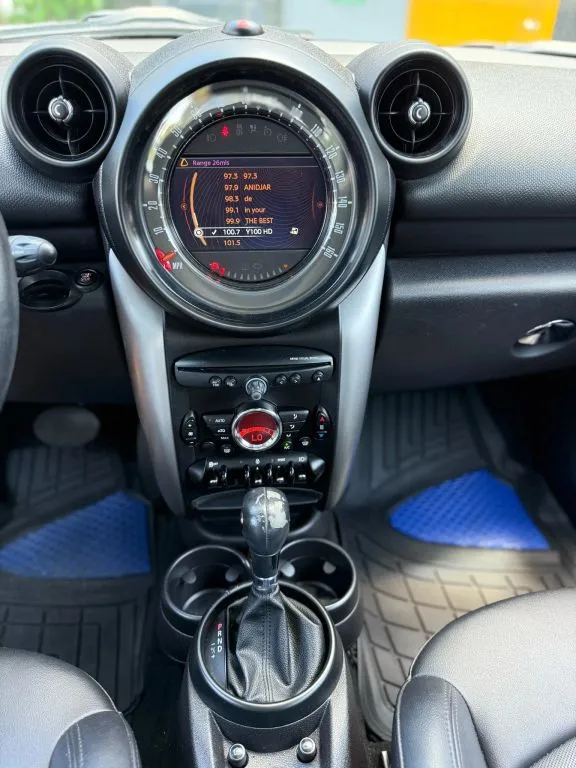 2015 Mini Countryman photo 12