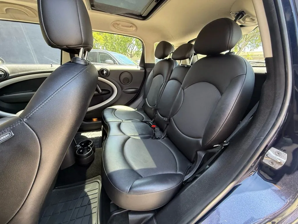 2015 Mini Countryman photo 10