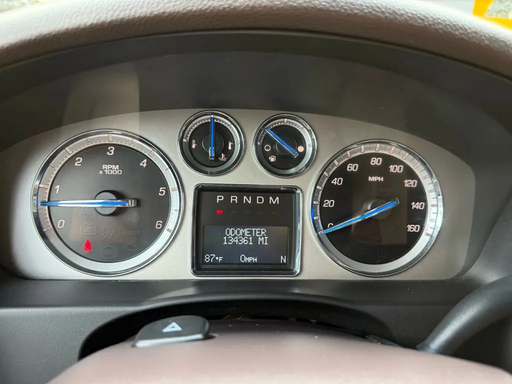 2010 Cadillac Escalade Sport photo 14