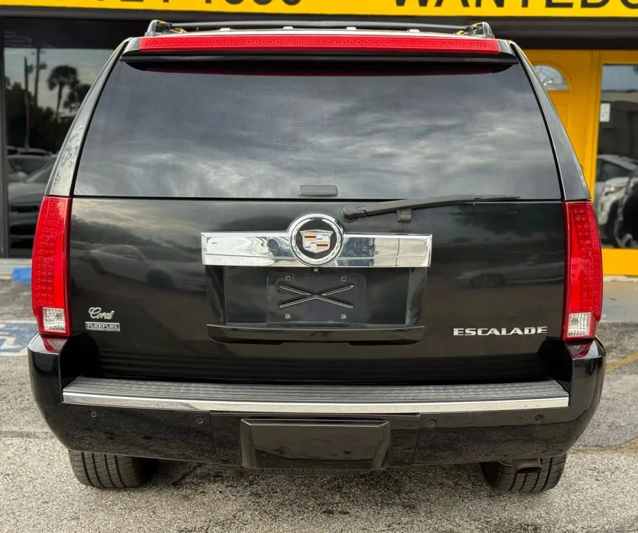 2010 Cadillac Escalade Sport photo 8