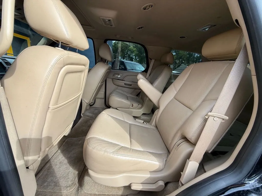 2010 Cadillac Escalade Sport photo 11