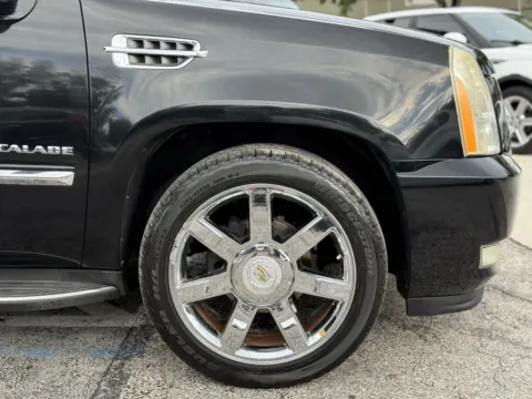 More photos of 2010 Cadillac Escalade Sport Utility 4D at Wanted Cars, FL
