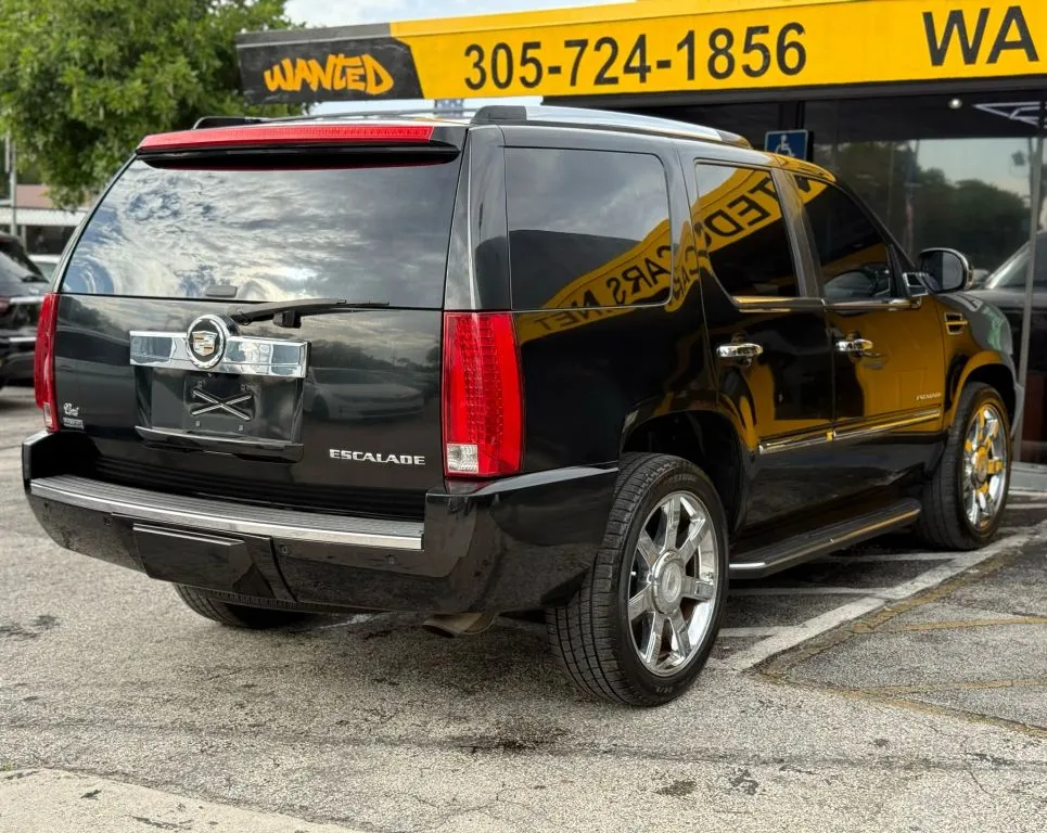 2010 Cadillac Escalade Sport photo 24