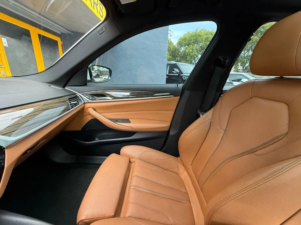 2018 Bmw 530i Sedan photo 23