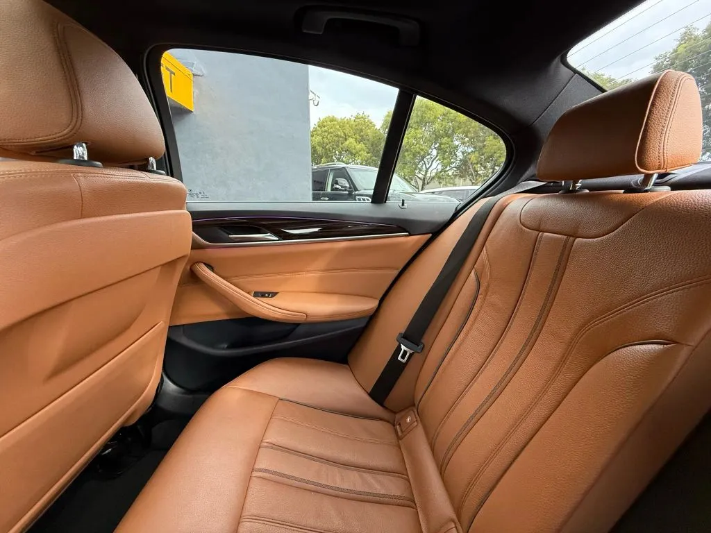 2018 Bmw 530i Sedan photo 16