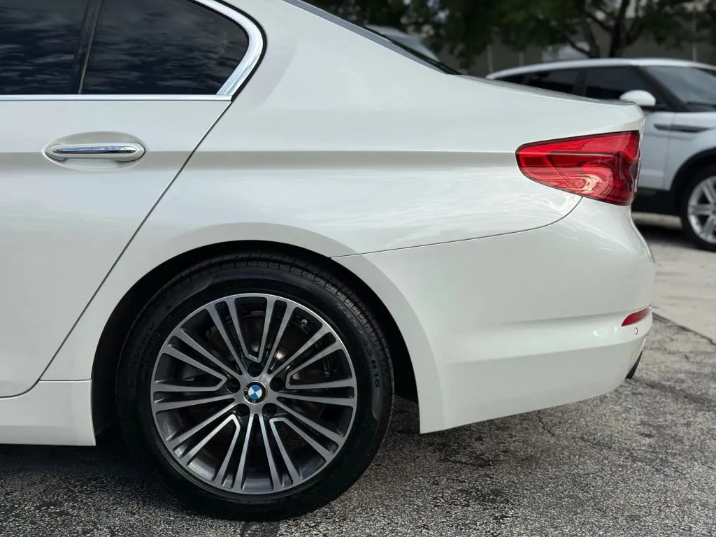 2018 Bmw 530i Sedan photo 19