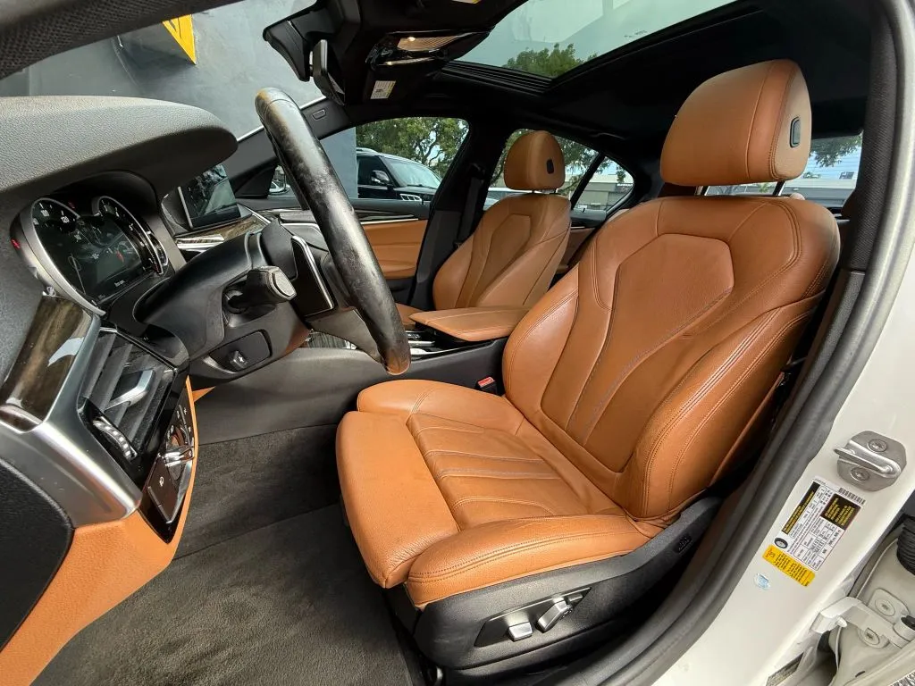 2018 Bmw 530i Sedan photo 13