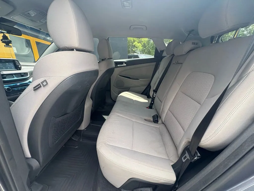 2019 Hyundai Tucson SE Sport photo 14