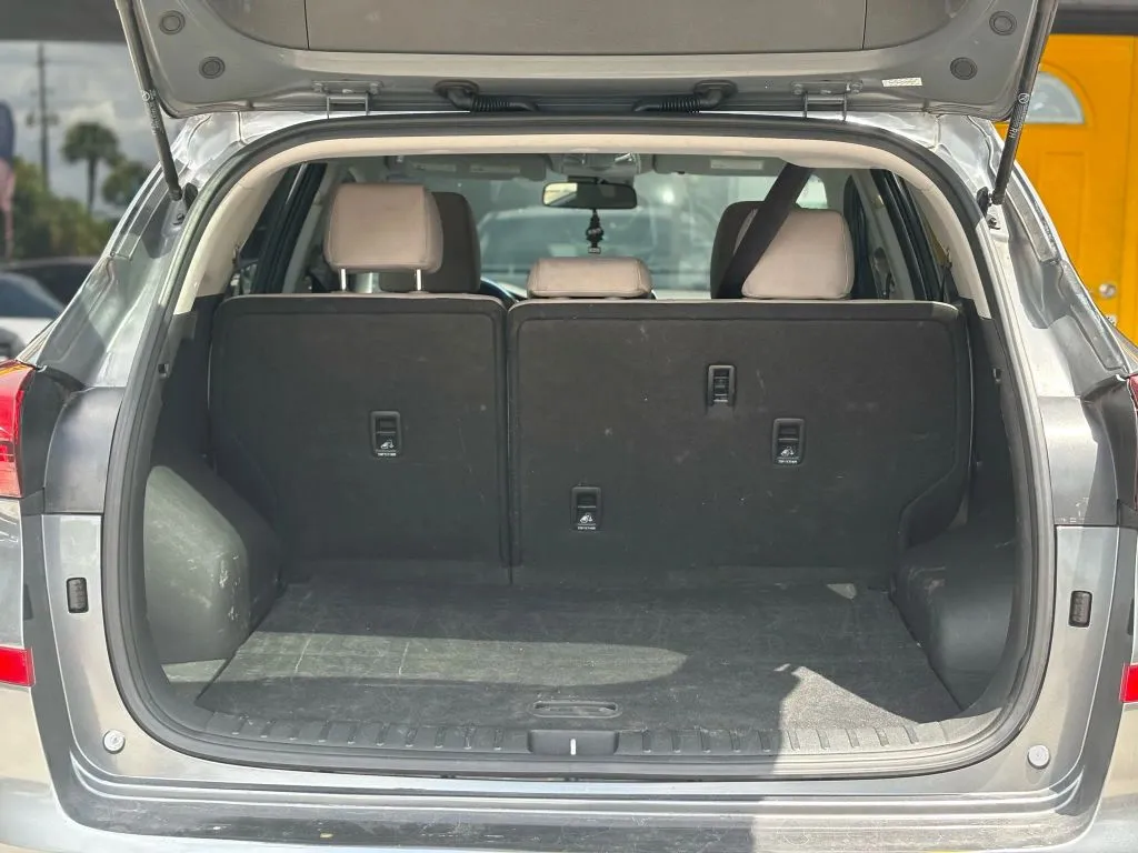 2019 Hyundai Tucson SE Sport photo 4