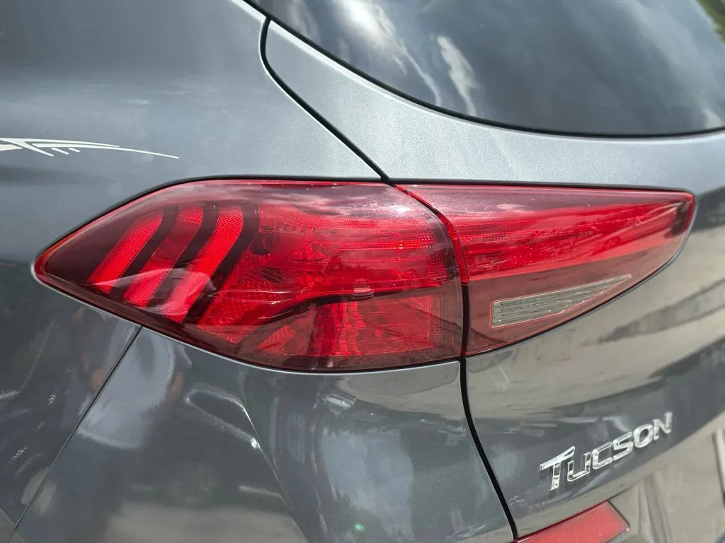 2019 Hyundai Tucson SE Sport photo 19