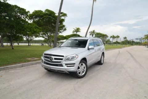 Another view of 2013 Mercedes-Benz GL-Class GL 450 4MATIC Sport Utility 4D for sale in North Miami Beach, FL at Wanted Cars