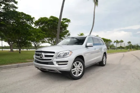 Photos of 2013 Mercedes-Benz GL-Class GL 450 4MATIC Sport Utility 4D for sale in North Miami Beach, FL at Wanted Cars