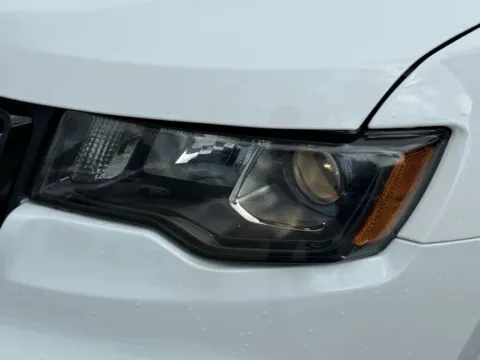 More photos of 2018 Jeep Grand Cherokee Altitude Sport Utility 4D at Wanted Cars, FL