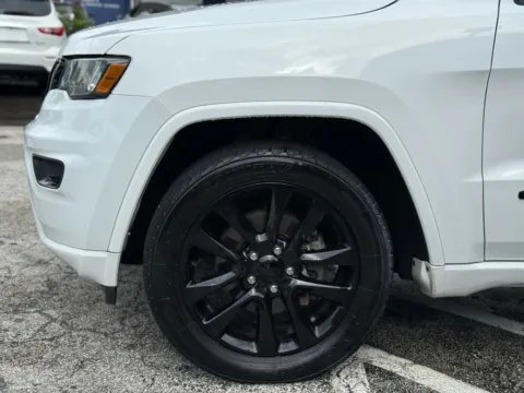More photos of 2018 Jeep Grand Cherokee Altitude Sport Utility 4D at Wanted Cars, FL