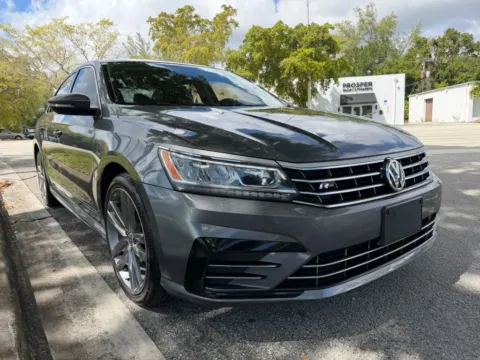 More photos of 2016 Volkswagen Passat 1.8T R-Line Sedan 4D at Wanted Cars, FL