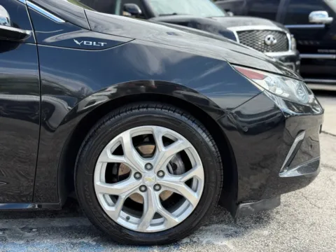 More photos of 2016 Chevrolet Volt Premier Sedan 4D at Wanted Cars, FL
