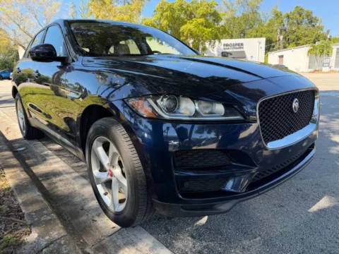 More photos of 2017 Jaguar F-PACE 35t Premium Sport Utility 4D at Wanted Cars, FL