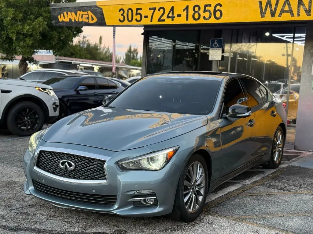 2017 INFINITI Q50 Premium
