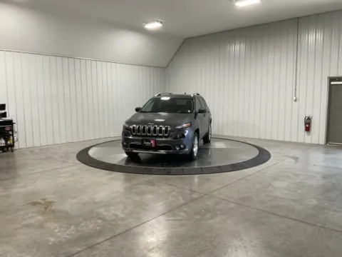 Another view of 2018 Jeep Cherokee Overland for sale in Fort Wayne, IN at True North Auto Sales