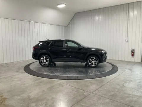 More photos of 2024 Chevrolet Trax 1RS at True North Auto Sales, IN
