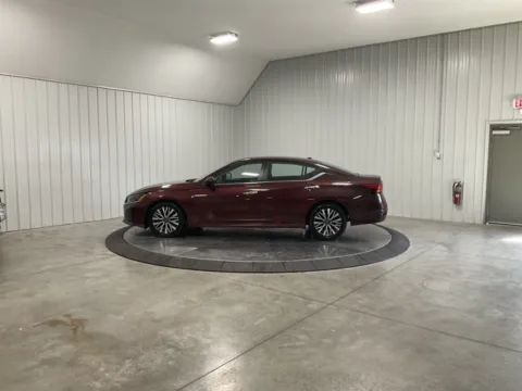 More photos of 2023 Nissan Altima 2.5 SV at True North Auto Sales, IN