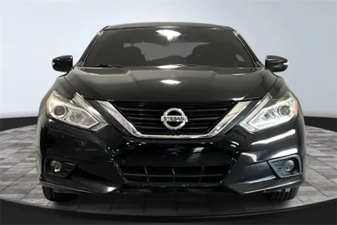 Photos of 2018 Nissan Altima 2.5 SL for sale in Fort Wayne, IN at True North Auto Sales