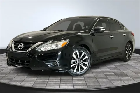 Another view of 2018 Nissan Altima 2.5 SL for sale in Fort Wayne, IN at True North Auto Sales
