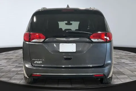 More photos of 2018 Chrysler Pacifica Touring L Plus at True North Auto Sales, IN